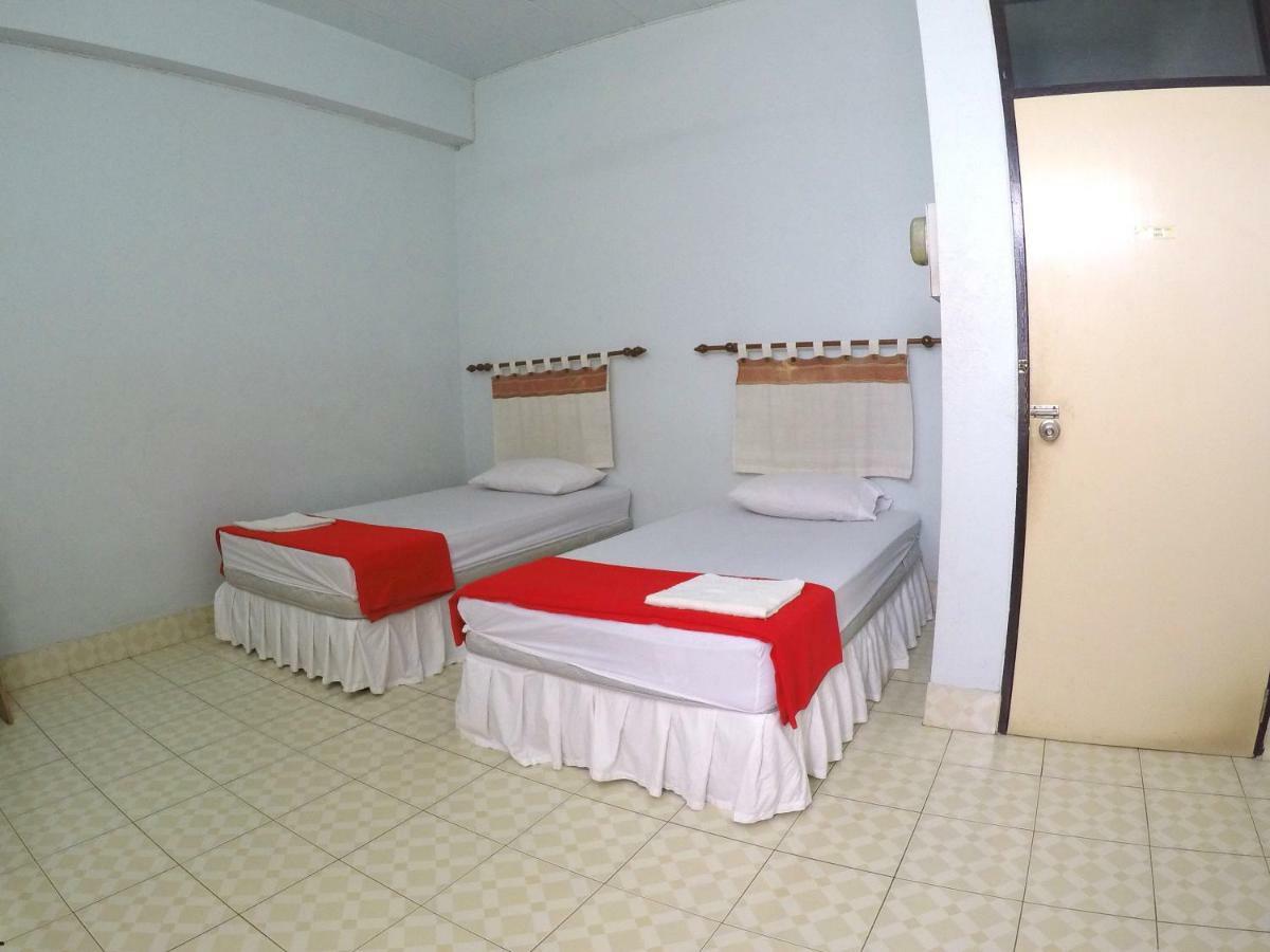 Fame Guesthouse Chumphon Ngoại thất bức ảnh